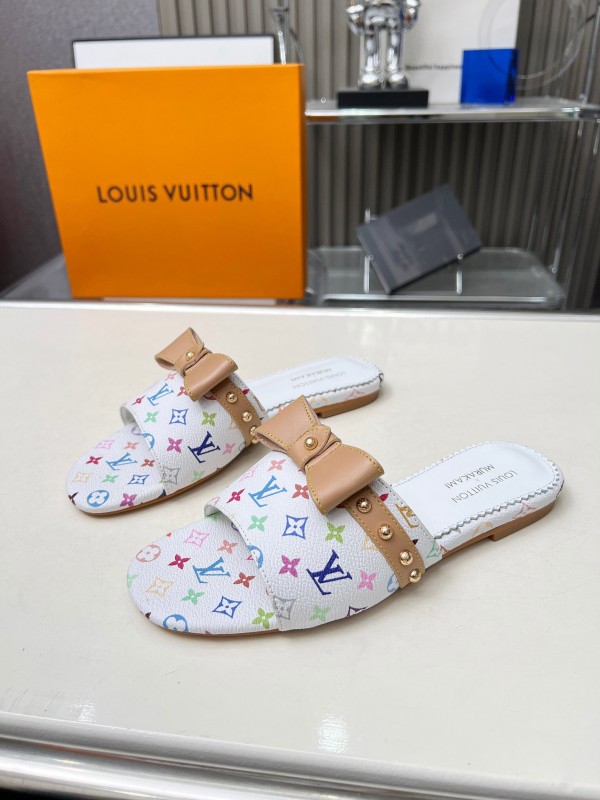 Louis Vuitton LY00200